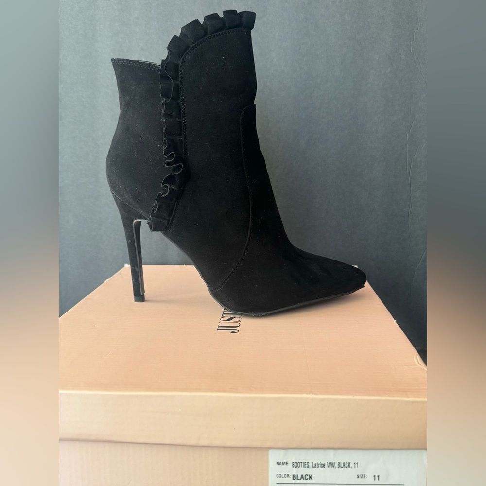 ShoeDazzle Booties Latrice Black Size 10